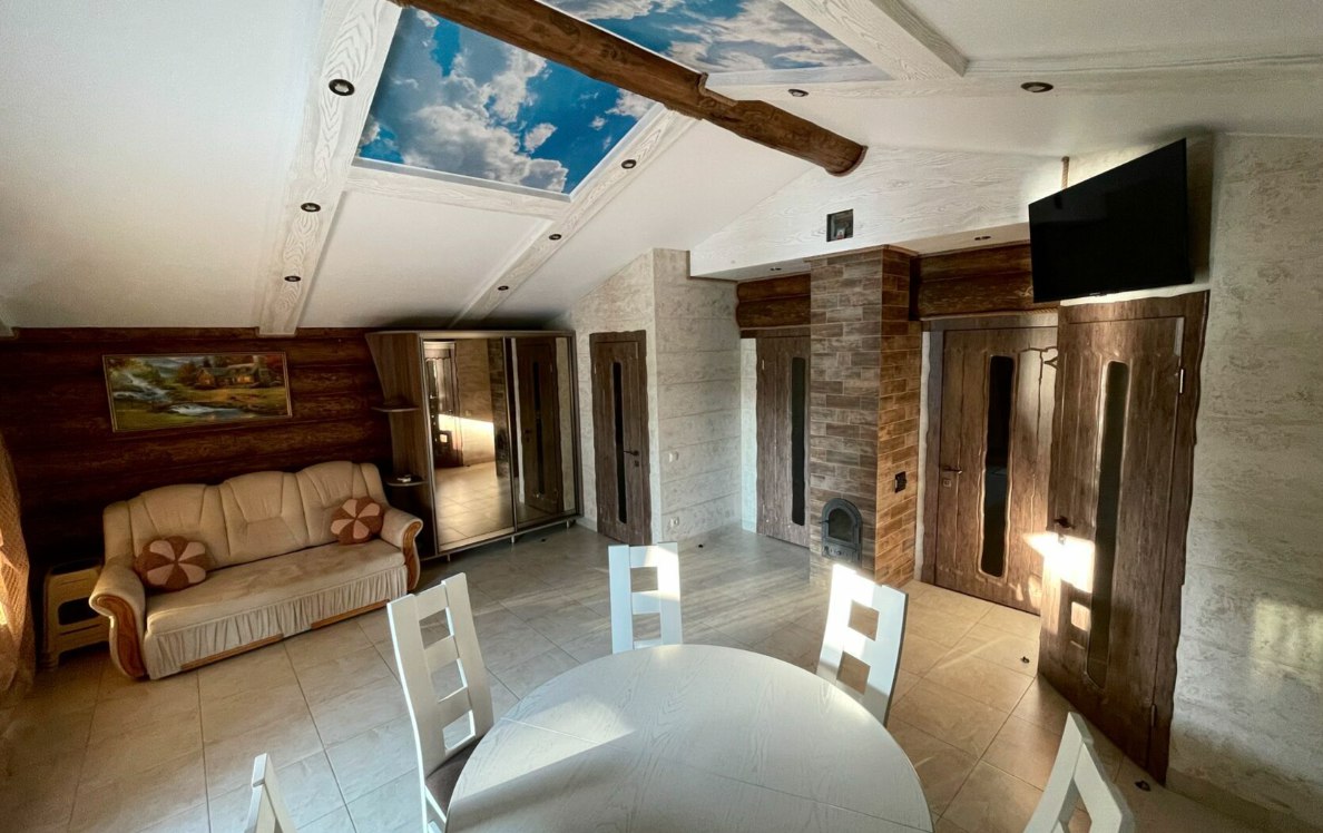 photo_5323400067341732862_y